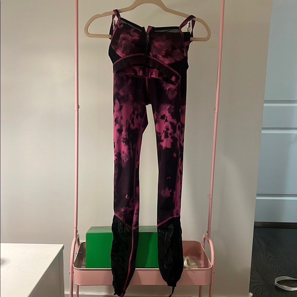Lululemon Pink and Black Tie-Dye workout set